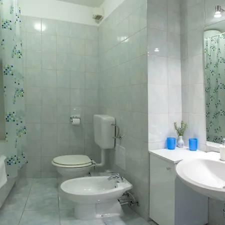 Apartament Bella *