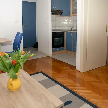 Apartman Bella *